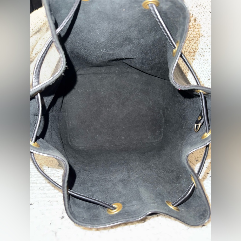 Louis Vuitton Black Epi Noe Bucket Bag - Picture 12 of 16